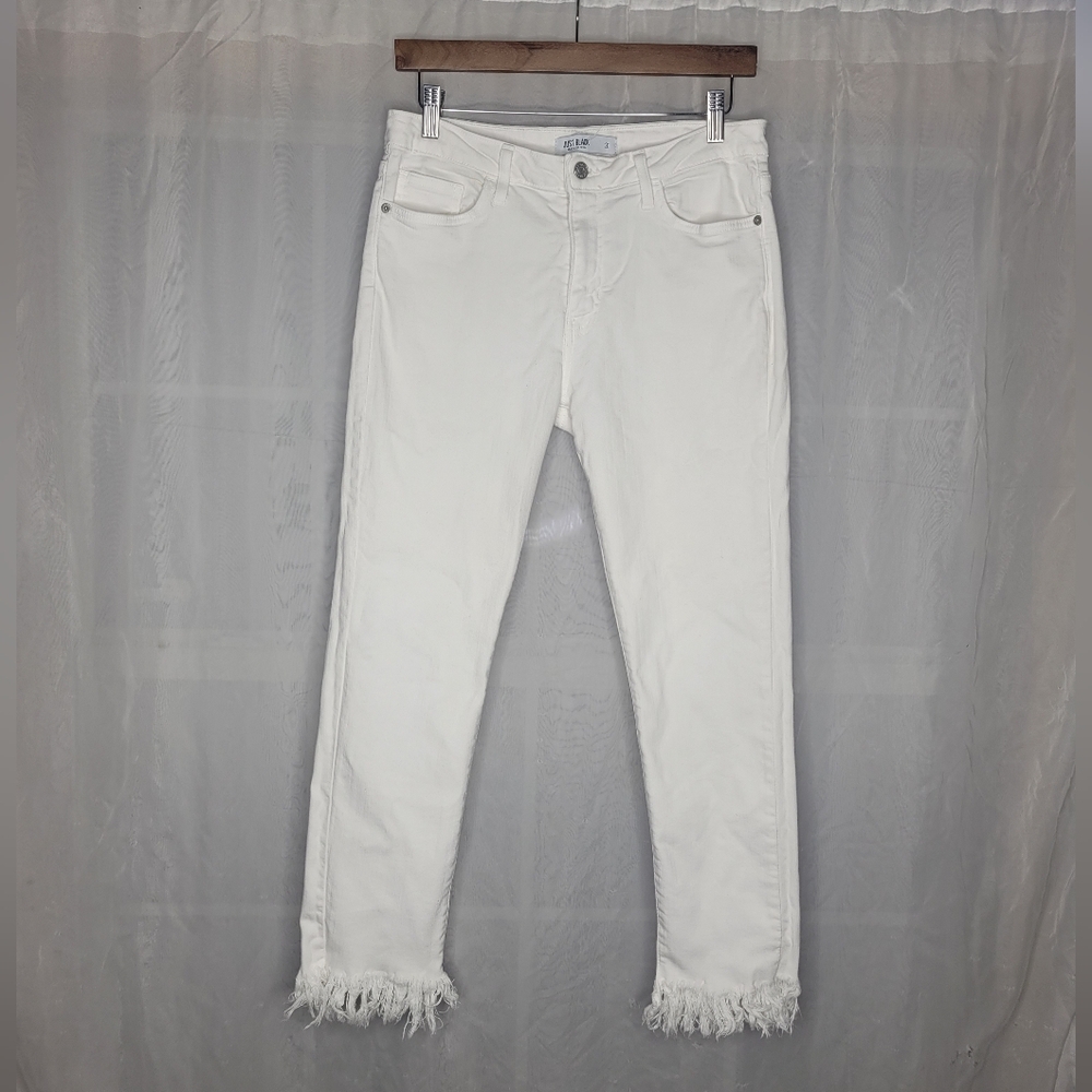 Just Black Jeans Made In USA Womens Size 31 White Fringe Straight Leg Crop